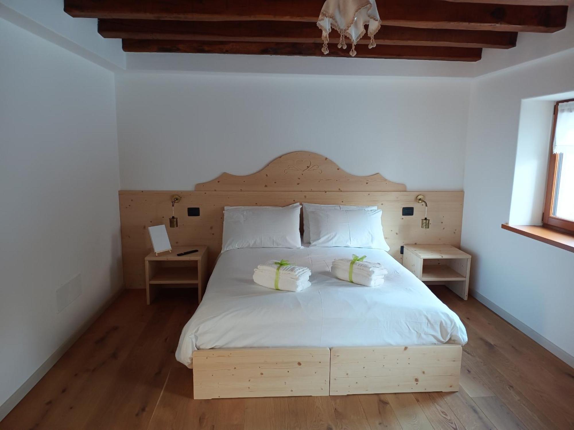 La Farie Bed & Breakfast Mediis Luaran gambar